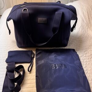 Dagne Dover Landon Caryall - Large